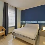 Apartment In Near Seafront *