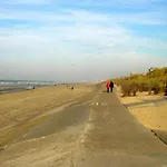 In Near Seafront Apartment