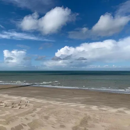 Apartment In Near Seafront *